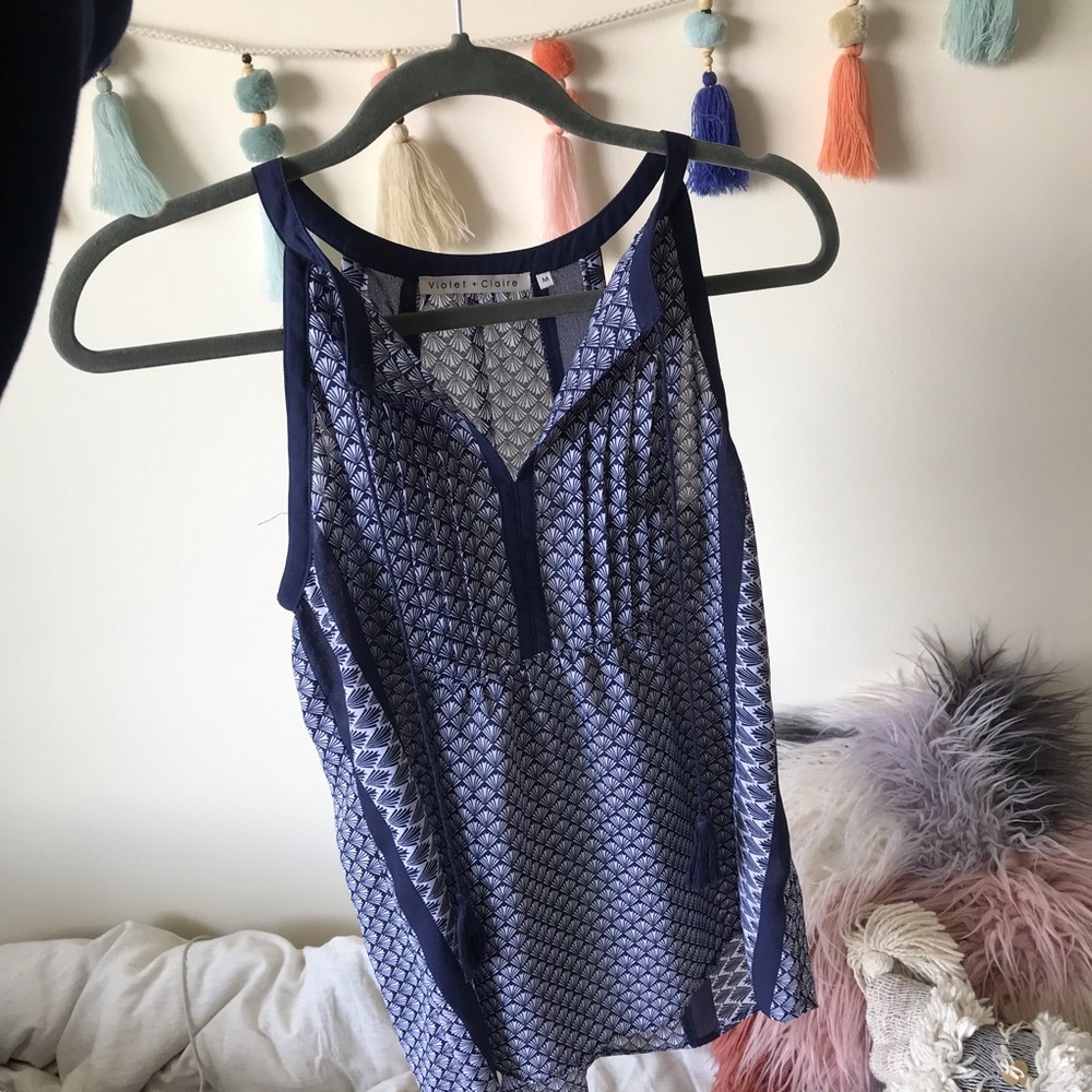 blue patterned blouse - Picture 4 of 4